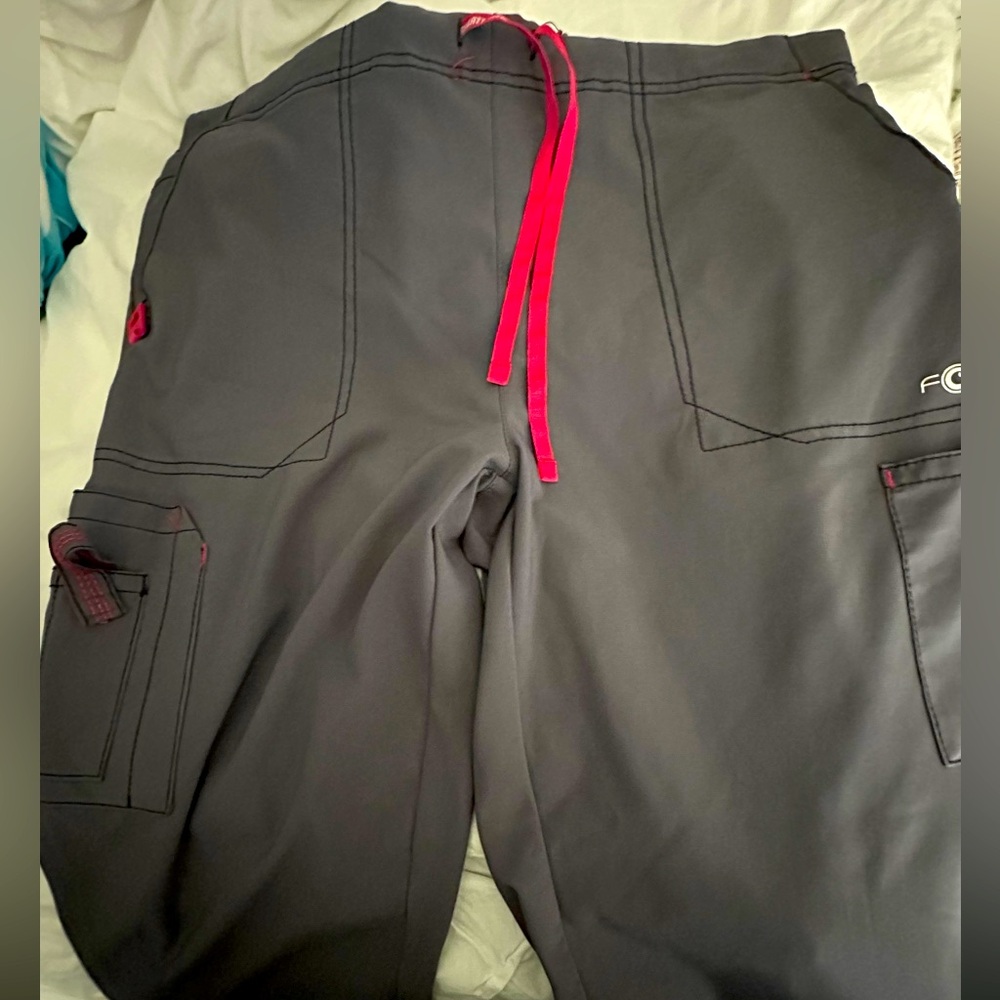 CARHARTT MODERN FIT SCRUBS SET Sz L color: Pewter - Picture 6 of 15
